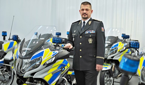 Tomáš Lerch, Policie přebírá nové služební motorky, Renocar, Řípská 5c, Slatina